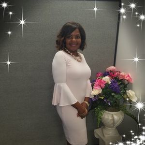 Meet your Posher, Carmella